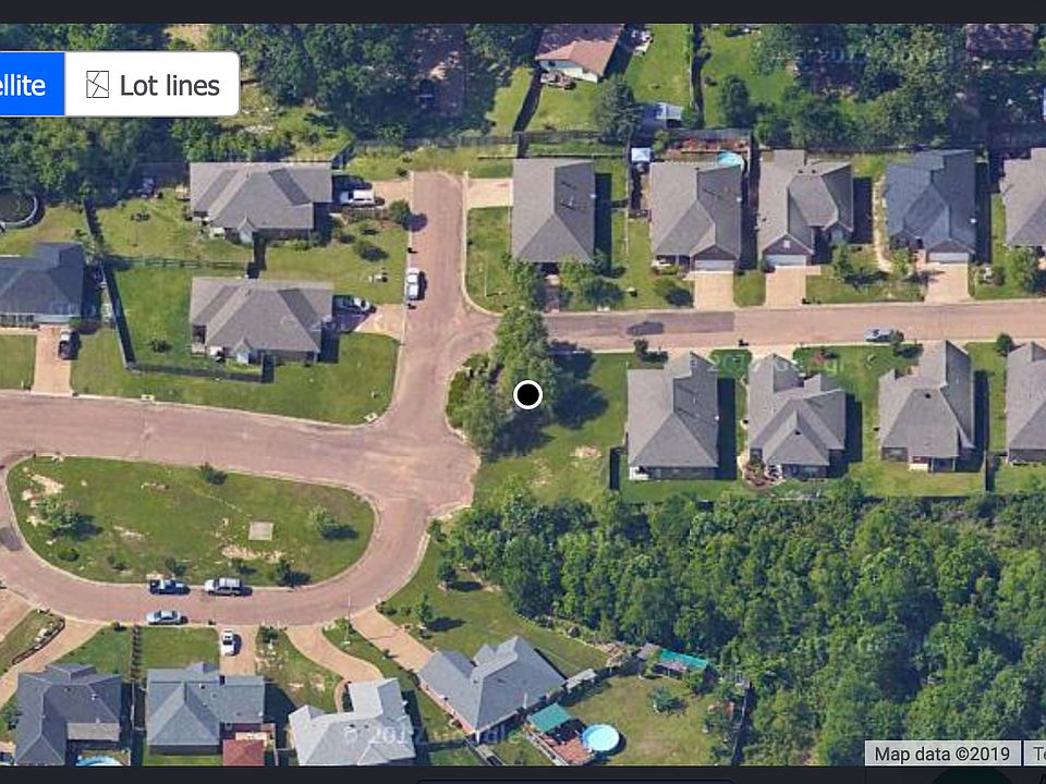 2nd image of River Ridge Ct