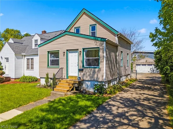 4131 W 210th St, Fairview Park, OH 44126