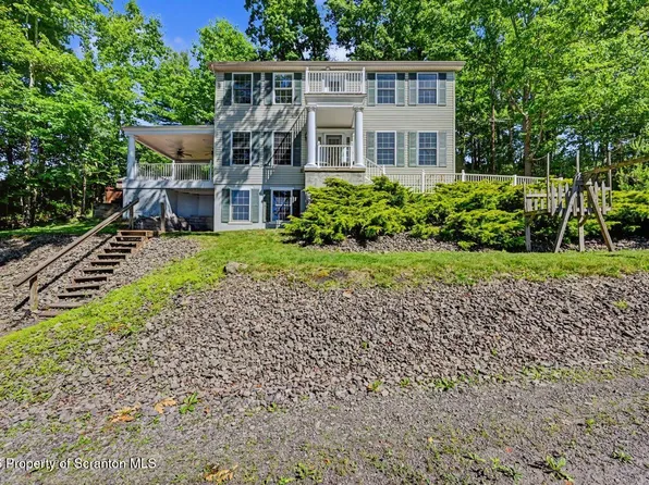 155 Baylors Lake Rd, Nicholson, PA 18446