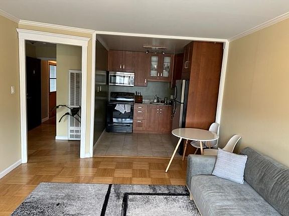 2nd image of 1596 Guerrero St APT 1