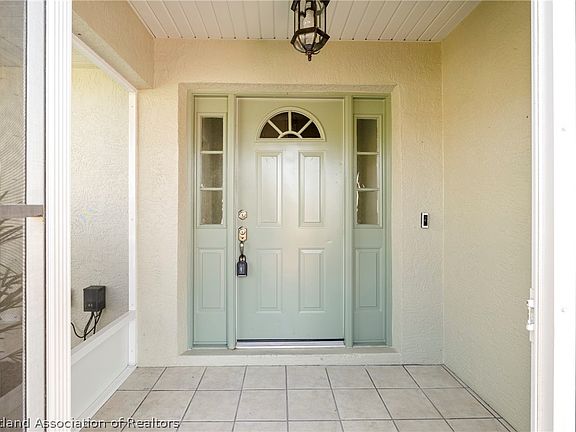 4th image of 157 Citrus Rd NE