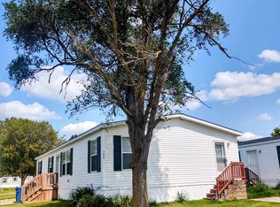 392 Colony Park, Davison, MI 48423