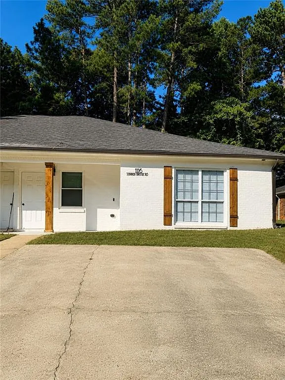 3 bed, 2.0 bath, 1412 sqft, $1,850 — Photo 1