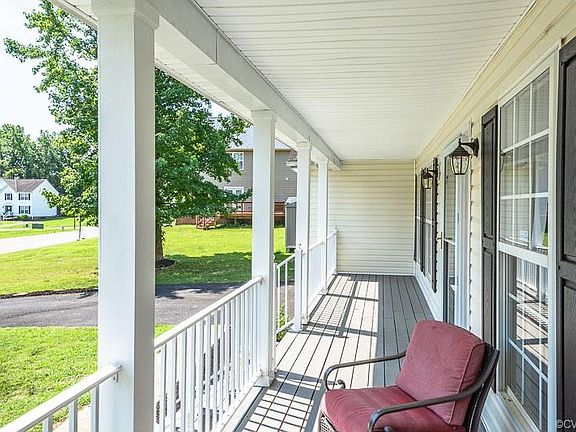 4th image of 1005 Armour Ct
