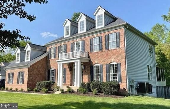 3rd image of 8080 Norwich Ct