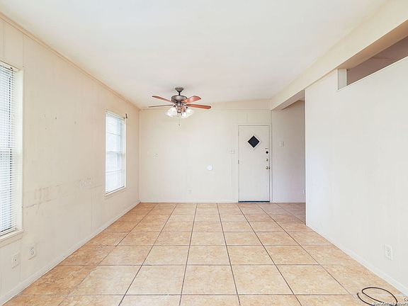 5th image of 146 Bluffside Dr