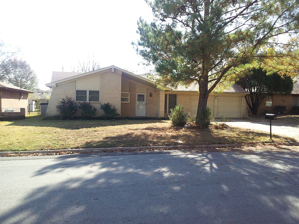 1st image of 725 Oakwood Ave