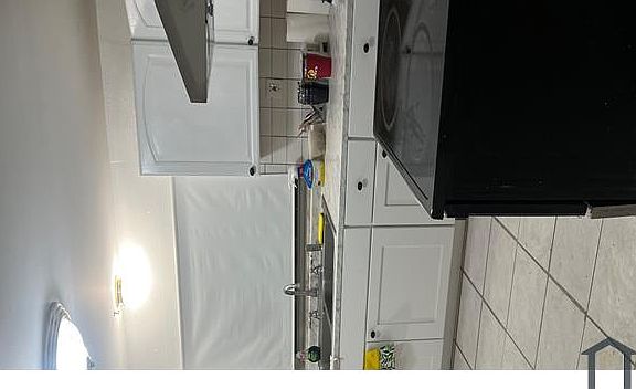 3rd image of 10400 San Martin Blvd NE