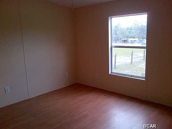 2nd image of 3008 Caroline Dr