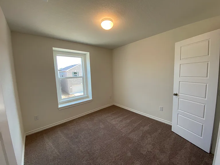 10643 W Military Dr #7 — Photo 27