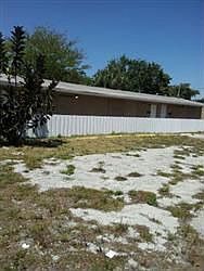 2nd image of 405 NW 5th St
