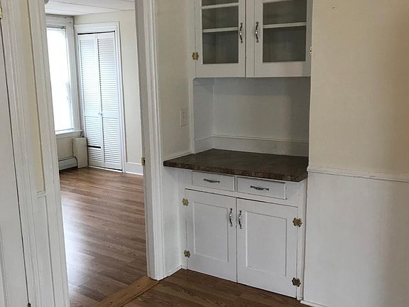 3rd image of 12 Bells Ct #2