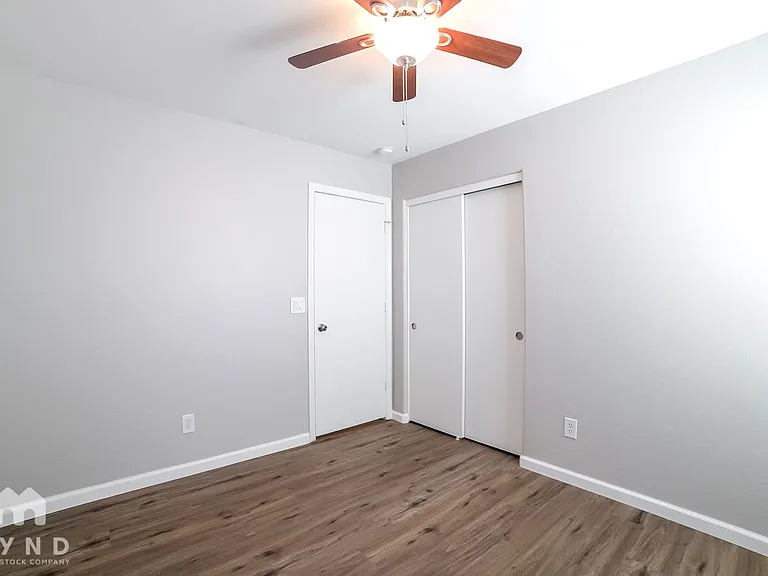 10238 W Hess St — Photo 12