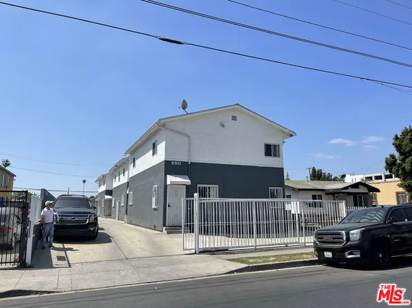 850 W 83rd St, Los Angeles, CA 90044