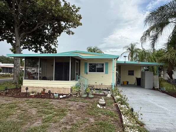 156 Lakeview Dr #684, Leesburg, FL 34788