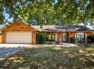405 N 40th St, Rogers, AR 72756