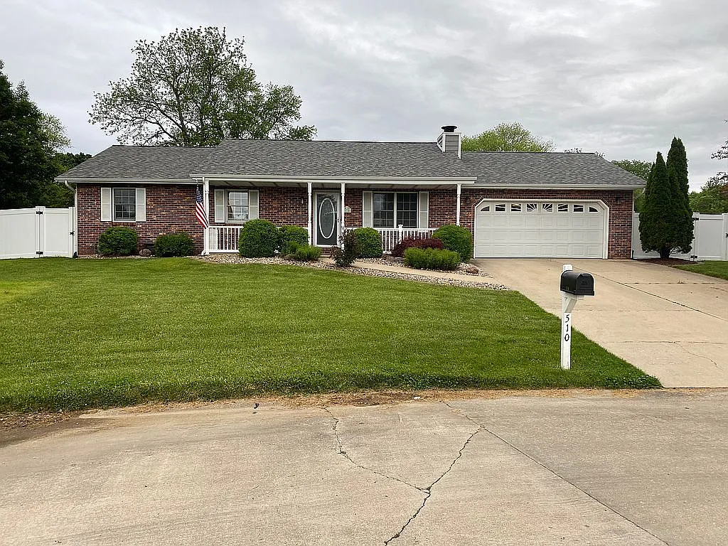 510 Nottingham Dr photo 1