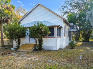 5759 Lake St, Mount Dora, FL 32757