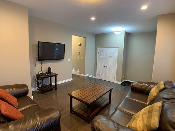5th image of 180 Heritage Dr
