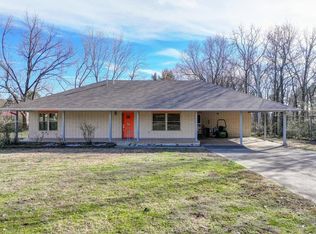 2212 Missouri Ave, Mena, AR 71953