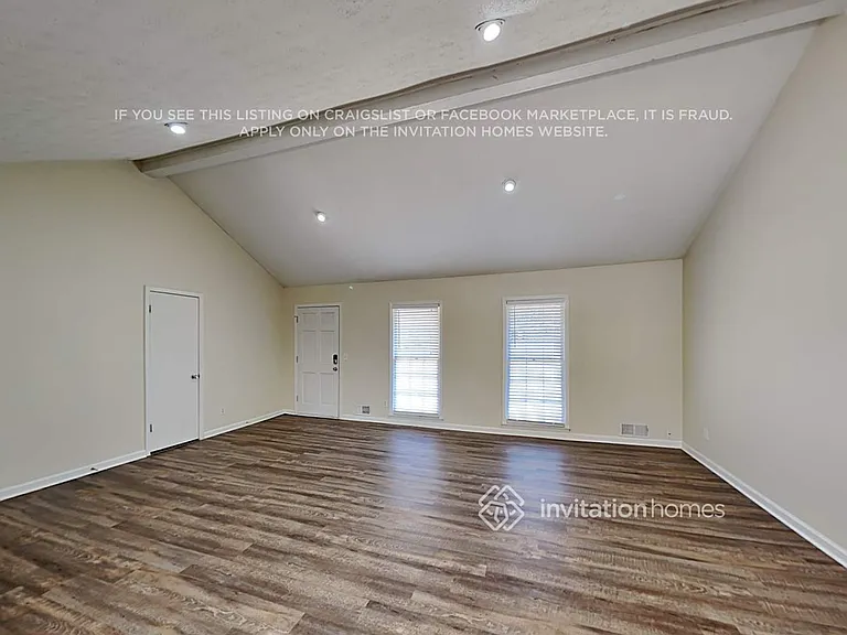 1379 Hidden Cir — Photo 5