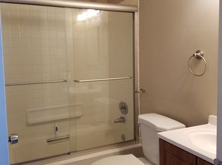 2317 Saint Robert Ln, Saint Charles, MO 63301