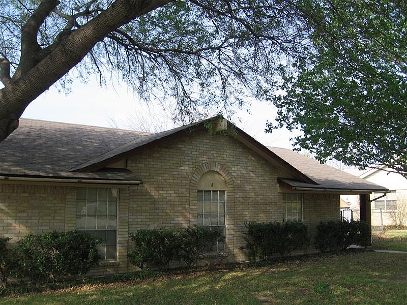 1st image of 2117 Rockwood Dr