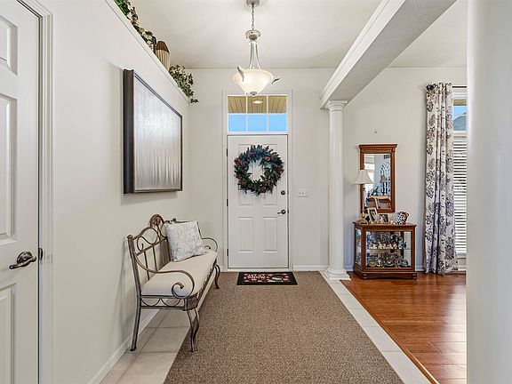 3rd image of 51691 Windyridge Ct