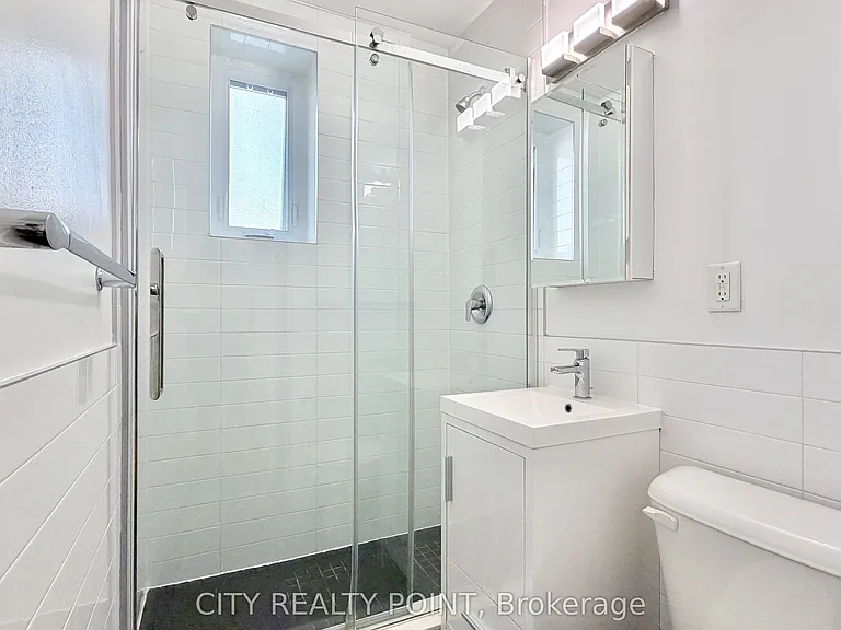 396 Avenue Rd #218 — Photo 7