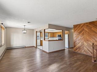 671 Jackson St S #673, Shakopee, MN 55379