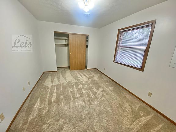 5th image of 564 Stonecastle Ct APT C2