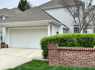 9812 Bolton Village Ct, Fairfax, VA 22032