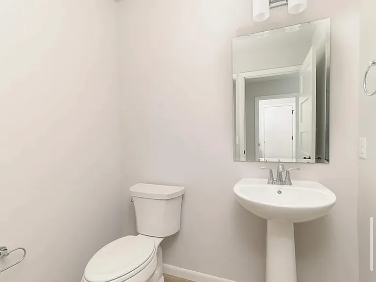 1674 Happy Trails Rd — Photo 18