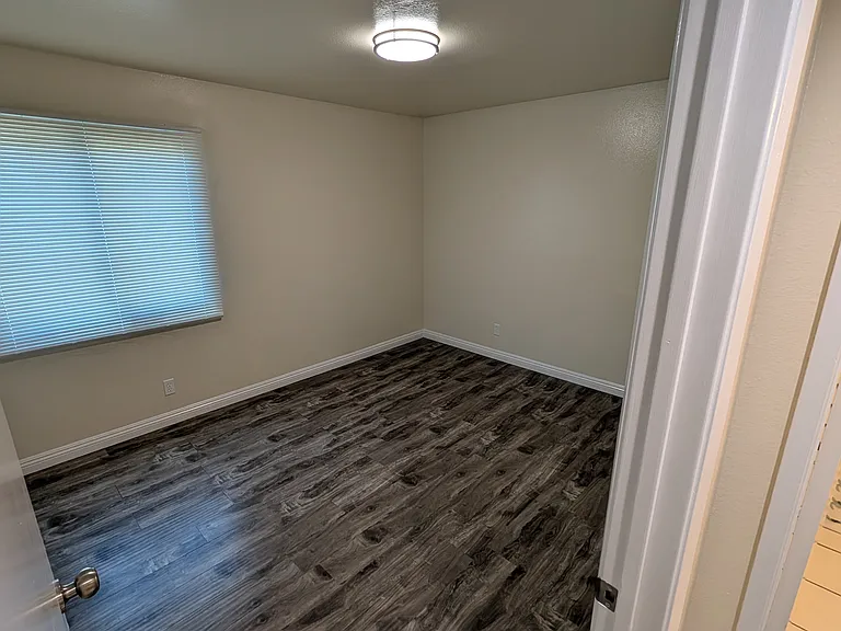 219 Lime St #104 — Photo 11