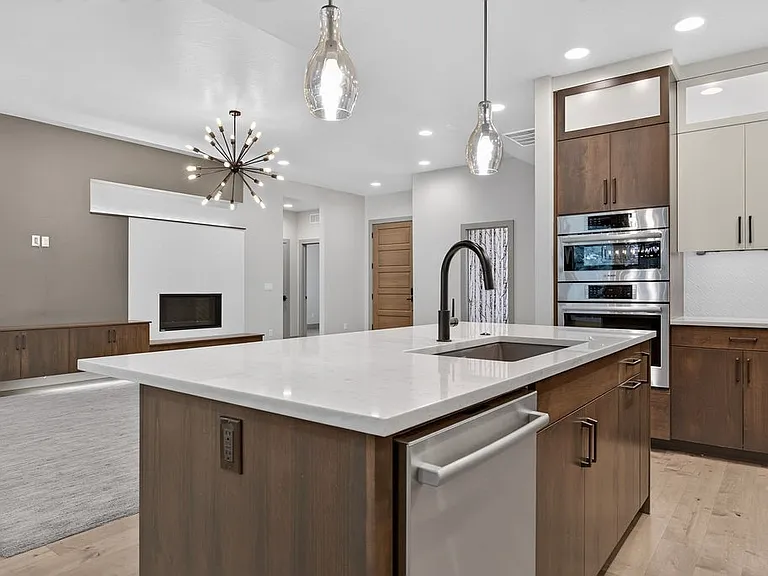 6063 W Baron St — Photo 15
