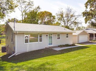 1505 E Lacona Ave, Des Moines, IA 50320