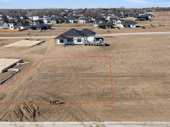 2121 S 96th St, Lincoln, NE 68520