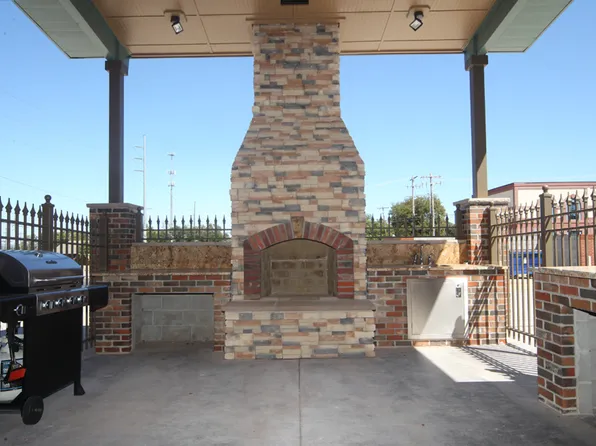 The Breezeway Apartments, 405 Garrison Ave #203, Fort Smith, AR 72901