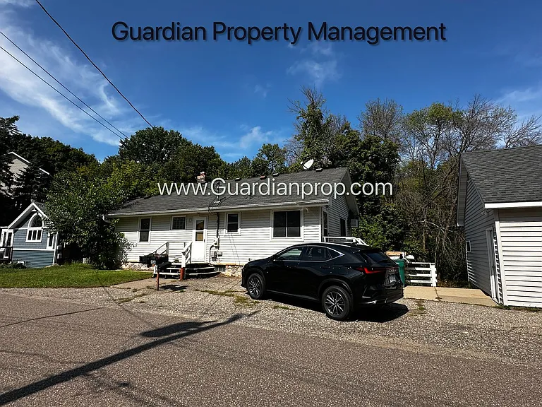 4104 Highwood Rd — Photo 1