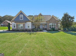 350 Grandmas Ln, Fayetteville, GA