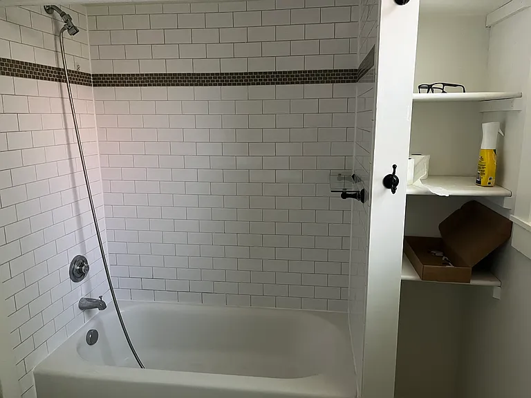 1810 Murdoch St #1 — Photo 14
