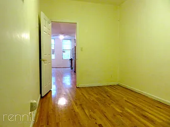 Rented by Rennit Inc.