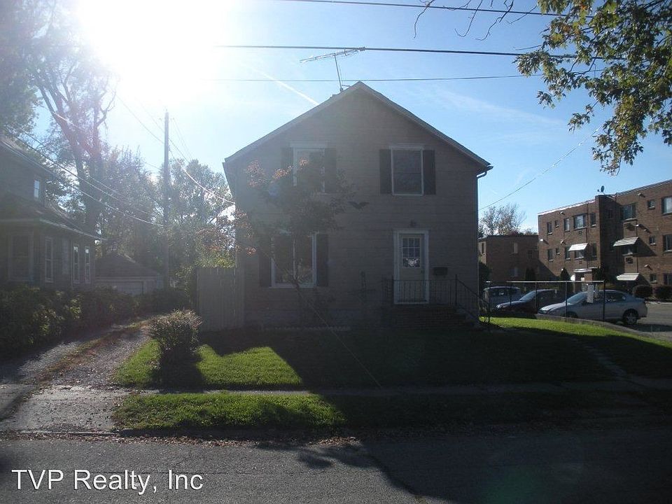 1st image of 212 Indiana Ave