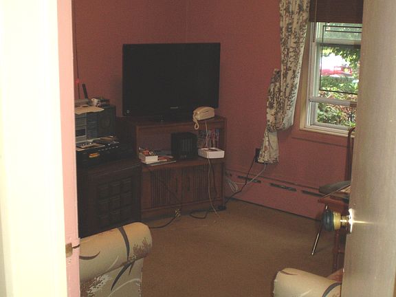 4th image of 29-06 161 Street