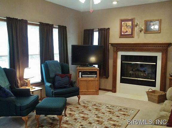 3rd image of 497 Chancellor Dr