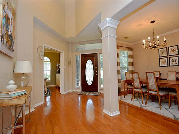 3rd image of 13814 Swan Hollow Ln