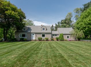 4370 S Hilltop Rd, Orange, OH 44022