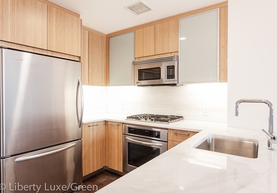 1st image of 200 N End Ave APT 3K