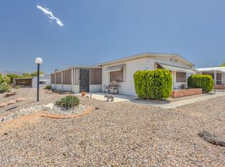 121 W Mora Dr, Green Valley, AZ 85614
