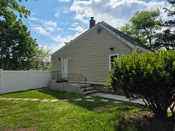3rd image of 295 49th St